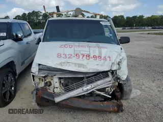 2002 Chevrolet Astro Cargo with VIN 1GCDM19X82B139313, listed as a Copart auction lot 61663064 with 271,586 mi miles and Salvage Title. Bid and sale history available at carsss.com. Image 5.