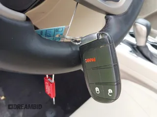 2017 Jeep Grand Cherokee Altitude с VIN 1C4RJFAG9HC901963, выставлен на аукционе IAAI как лот 42288950 с пробегом 99 248 миль миль и . История ставок и продаж доступна на DreamBid. Изображение 11.