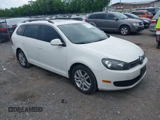 2010 Volkswagen Jetta TDI z VIN 3VWTL7AJ1AM697713, wystawiony jako IAAI lot #42059765 z przebiegiem 302 664 mil mil oraz . Historia ofert i sprzedaży dostępna na DreamBid. Obrazek 1.