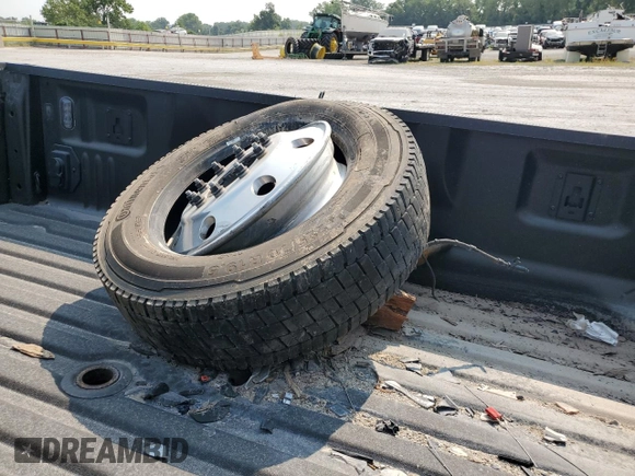 2022 Ford F-450 XL with VIN 1FT8W4DT7NEF23622, listed as a Copart auction lot 64498774 with Not Provided miles and Salvage Title. Bid and sale history available at carsss.com. Image 12.