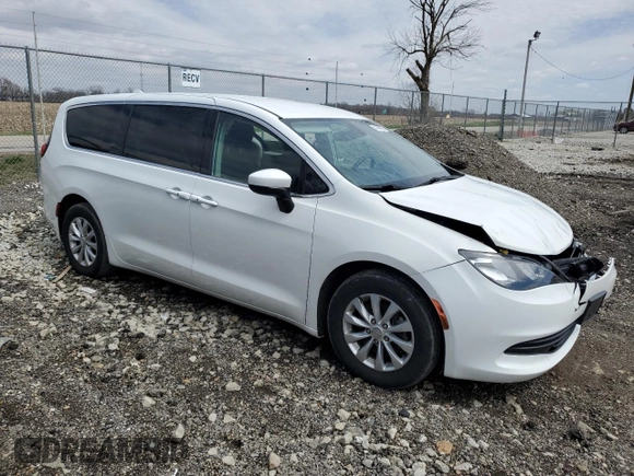 2017 Chrysler Pacifica Touring with VIN 2C4RC1DG5HR518845, listed as a Copart auction lot 51566695 with 100,214 mi miles and Salvage Title. Bid and sale history available at DreamBid. Image 4.