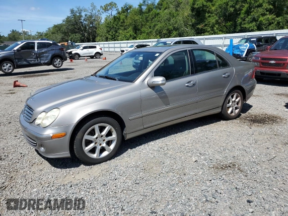 2007 Mercedes-Benz C 280 Luxury with VIN WDBRF92H77F900526, listed as a Copart auction lot 62255205 with 135,145 mi miles and Clean title. Bid and sale history available at DreamBid. Image 1.