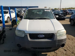 2006 Ford Escape XLS with VIN 1FMYU02Z76KC14463, listed as a Copart auction lot 75658534 with 215,627 mi miles and Clean Title. Bid and sale history available at carsss.com. Image 5.