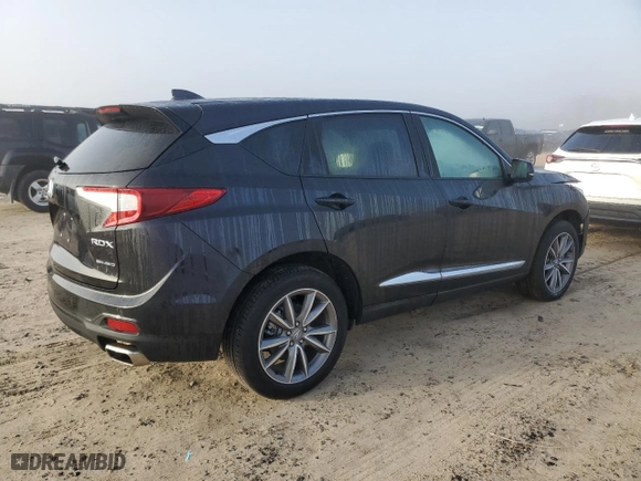 2024 Acura RDX w/Technology Package with VIN 5J8TC2H55RL015249, listed as a Copart auction lot 45902165 with 4,113 mi miles and Salvage Title. Bid and sale history available at carsss.com. Image 3.