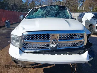 2017 Ram 1500 Laramie z VIN 1C6RR6NT4HS623048, wystawiony jako IAAI lot #41227009 z przebiegiem 124 457 mil mil oraz . Historia ofert i sprzedaży dostępna na DreamBid. Obrazek 12.