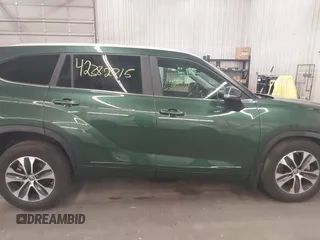2024 Toyota Highlander LE with VIN 5TDKDRBH5RS539941, listed as a IAAI auction lot 42382715 with 19,188 mi miles and . Bid and sale history available at DreamBid. Image 14.