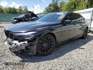 2019 BMW 7 Series 740i with VIN WBA7E2C51KB454698, listed as a Copart auction lot 67082613 with 10,000 mi miles. Bid and sale history available at carsss.com. Image 1.