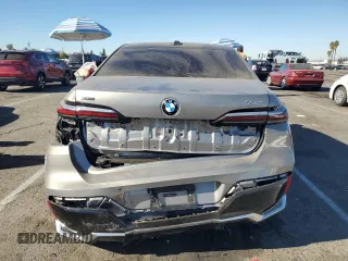 2024 BMW 7 Series 740i xDrive with VIN WBA33EH00RCS39790, listed as a Copart auction lot 82048684 with 0 mi miles and Clean Title. Bid and sale history available at carsss.com. Image 6.