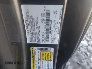 2018 Lincoln Continental Premiere z VIN 1LN6L9PK9J5603395, wystawiony jako Copart lot #49966105 z przebiegiem 60 931 mil mil oraz Szkoda całkowita • Salvage title. Historia ofert i sprzedaży dostępna na DreamBid. Obrazek 13.