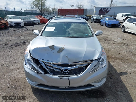 2013 Hyundai Sonata SE with VIN 5NPEC4AC9DH549041, listed as a IAAI auction lot 41900127 with 142,265 mi miles. Bid and sale history available at carsss.com. Image 6.