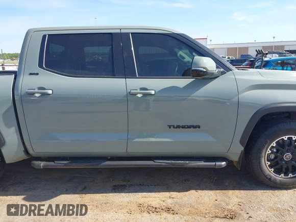 2022 Toyota Tundra SR5 with VIN 5TFLA5AB7NX013477, listed as a IAAI auction lot 42172272 with 30,460 mi miles and . Bid and sale history available at DreamBid. Image 13.