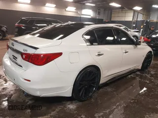 2014 Infiniti Q50 Sport with VIN JN1BV7AR4EM705418, listed as a IAAI auction lot 41698553 with 124,554 mi miles and . Bid and sale history available at carsss.com. Image 4.