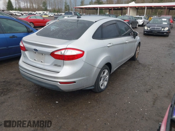2015 Ford Fiesta SE with VIN 3FADP4BJ7FM136387, listed as a IAAI auction lot 41671370 with 181,973 mi miles. Bid and sale history available at carsss.com. Image 4.