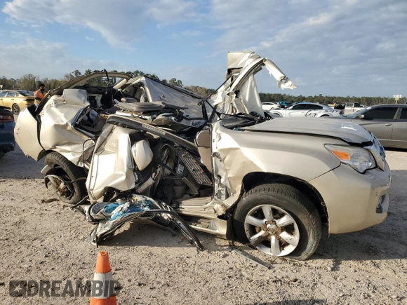 2011 Lexus GX 460 Premium z VIN JTJJM7FXXB5023004, wystawiony jako Copart lot #86500184 z przebiegiem Nie podano mil oraz Nie do naprawy • Non repairable. Historia ofert i sprzedaży dostępna na DreamBid. Obrazek 4.
