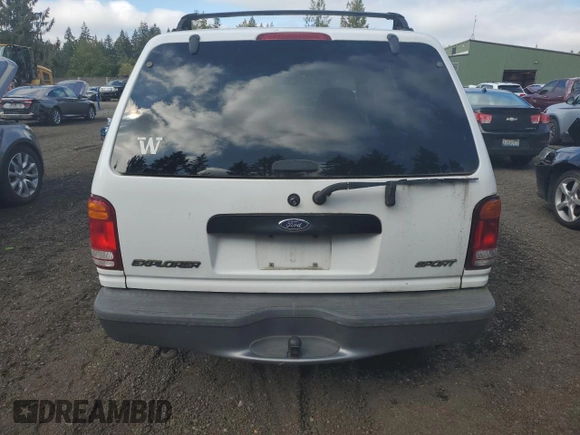 1999 Ford Explorer Sport z VIN 1FMYU22X5XUB84704, wystawiony jako Copart lot #68383654 z przebiegiem 220 656 mil mil oraz Czysty tytuł • Clean title. Historia ofert i sprzedaży dostępna na DreamBid. Obrazek 6.