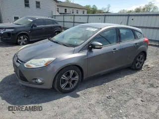 2014 Ford Focus SE with VIN 1FADP3K25EL402461, listed as a Copart auction lot 53509715 with 160,255 mi miles and Clean Title. Bid and sale history available at carsss.com. Image 1.