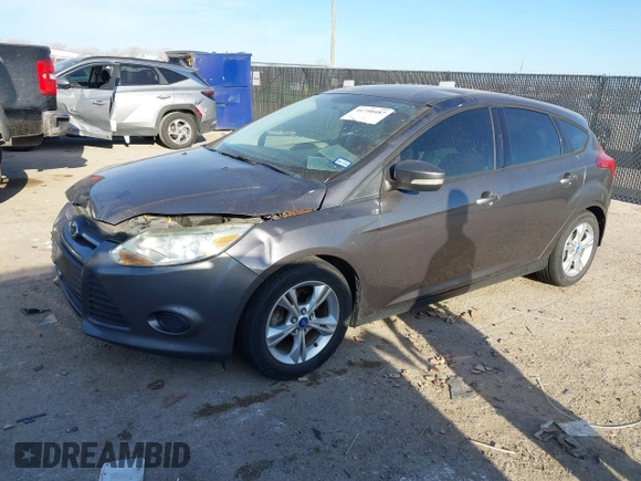 2013 Ford Focus SE with VIN 1FADP3K29DL220311, listed as a IAAI auction lot 41790487 with 136,257 mi miles. Bid and sale history available at carsss.com. Image 17.