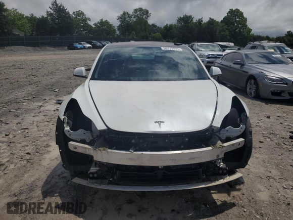 2018 Tesla Model 3 Long Range Battery z VIN 5YJ3E1EB7JF106429, wystawiony jako Copart lot #56319995 z przebiegiem 145 648 mil mil oraz Tytuł czysty. Historia ofert i sprzedaży dostępna na DreamBid. Obrazek 5.