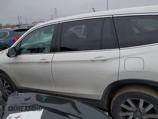 2019 Honda Pilot EX-L with VIN 5FNYF6H59KB032437, listed as a IAAI auction lot 41716318 with 103,556 mi miles. Bid and sale history available at carsss.com. Image 14.