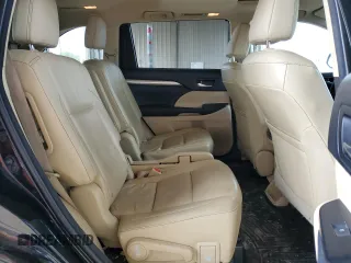 2015 Toyota Highlander XLE z VIN 5TDJKRFH6FS090633, wystawiony jako Copart lot #54089715 z przebiegiem 194 494 mil mil oraz Szkoda całkowita • Salvage title. Historia ofert i sprzedaży dostępna na DreamBid. Obrazek 11.