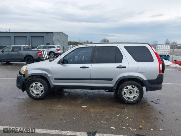2005 Honda CR-V LX with VIN JHLRD68565C010541, listed as a IAAI auction lot 41660510 with 179,174 mi miles. Bid and sale history available at carsss.com. Image 14.