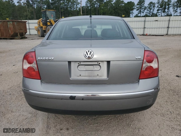 2003 Volkswagen Passat GLX with VIN WVWRH63B63E304098, listed as a Copart auction lot 71213254 with 41,925 mi miles and Salvage Title. Bid and sale history available at carsss.com. Image 6.