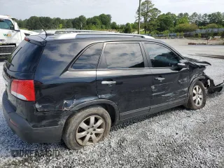 2013 Kia Sorento LX с VIN 5XYKT4A20DG327795, выставлен на аукционе Copart как лот 56863935 с пробегом Не указан миль и Списание • Salvage title. История ставок и продаж доступна на DreamBid. Изображение 3.