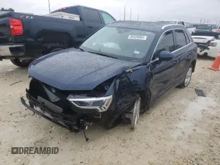 2020 Audi Q3 Premium Plus with VIN WA1BECF38L1037612, listed as a Copart auction lot 83426064 with 50,922 mi miles and Salvage Title. Bid and sale history available at carsss.com. Image 1.
