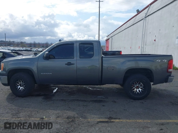 2011 GMC Sierra 1500 SLE with VIN 1GTR2VE31BZ308200, listed as a IAAI auction lot 41901331 with 184,008 mi miles and . Bid and sale history available at DreamBid. Image 14.