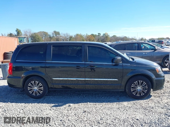 2014 Chrysler Town & Country S with VIN 2C4RC1HGXER225397, listed as a IAAI auction lot 41023867 with 180,093 mi miles and . Bid and sale history available at DreamBid. Image 13.