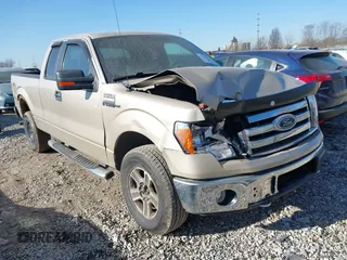 2009 Ford F-150 STX with VIN 1FTRX14899FA35204, listed as a IAAI auction lot 41757783 with 229,262 mi miles. Bid and sale history available at carsss.com. Image 1.