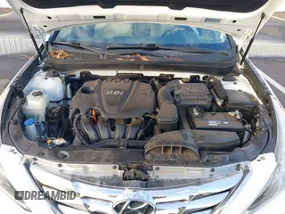 2014 Hyundai Sonata SE with VIN 5NPEC4AC5EH880717, listed as a IAAI auction lot 41275243 with 145,577 mi miles and . Bid and sale history available at DreamBid. Image 10.