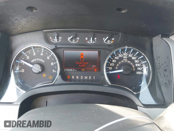 2011 Ford F-150 XL z VIN 1FTFW1EFXBFB82933, wystawiony jako IAAI lot #42535204 z przebiegiem 210 038 mil mil oraz . Historia ofert i sprzedaży dostępna na DreamBid. Obrazek 7.