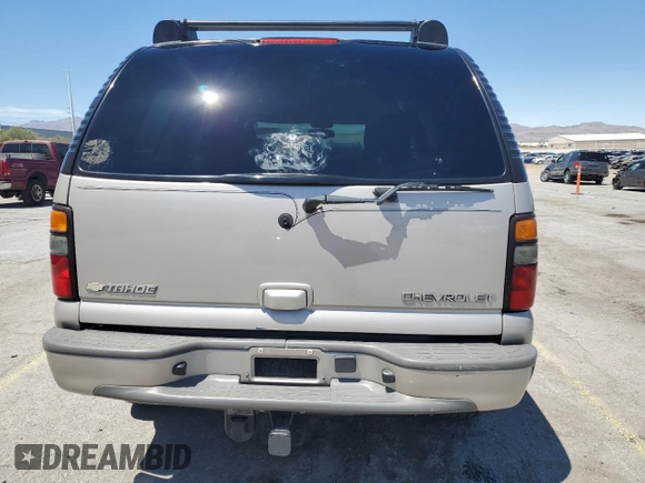 2005 Chevrolet Tahoe Z71 z VIN 1GNEK13T05R187021, wystawiony jako Copart lot #57180025 z przebiegiem 135 572 mil mil oraz Szkoda całkowita • Salvage title. Historia ofert i sprzedaży dostępna na DreamBid. Obrazek 6.