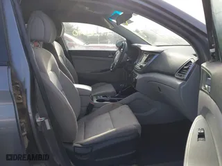 2016 Hyundai Tucson SE with VIN KM8J3CA49GU151903, listed as a IAAI auction lot 41426640 with 141,803 mi miles. Bid and sale history available at carsss.com. Image 5.
