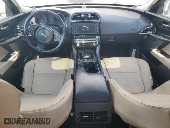 2017 Jaguar XE 20d z VIN SAJAR4BN9HA977316, wystawiony jako Copart lot #58179145 z przebiegiem 84 384 mil mil oraz Tytuł czysty. Historia ofert i sprzedaży dostępna na DreamBid. Obrazek 8.