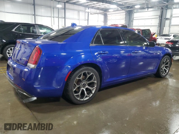 2018 Chrysler 300 S z VIN 2C3CCABG0JH227307, wystawiony jako Copart lot #52359835 z przebiegiem 141 832 mil mil oraz Szkoda całkowita • Salvage title. Historia ofert i sprzedaży dostępna na DreamBid. Obrazek 3.