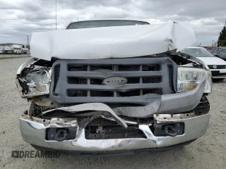 2005 Ford F-250 XL with VIN 1FTNF20595EB89821, listed as a Copart auction lot 60841825 with 133,523 mi miles and Salvage title. Bid and sale history available at DreamBid. Image 5.