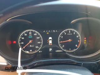 2016 Kia K900 Luxury with VIN KNALW4D41G6031150, listed as a Copart auction lot 84642644 with 128,068 mi miles and Salvage Title. Bid and sale history available at carsss.com. Image 9.