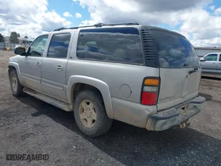 2006 Chevrolet Suburban LT with VIN 1GNFK16Z56J108351, listed as a IAAI auction lot 41982407 with 315,803 mi miles. Bid and sale history available at carsss.com. Image 3.