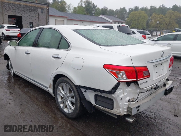 2010 Lexus ES 330 z VIN JTHBK1EG5A2413504, wystawiony jako IAAI lot #42181215 z przebiegiem 110 295 mil mil oraz . Historia ofert i sprzedaży dostępna na DreamBid. Obrazek 3.