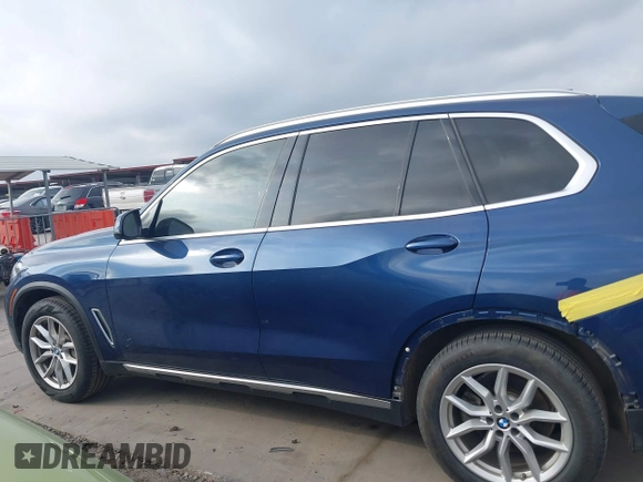 2020 BMW X5 sDrive40i with VIN 5UXCR4C07L9C27998, listed as a IAAI auction lot 41652088 with 59,009 mi miles and . Bid and sale history available at DreamBid. Image 15.