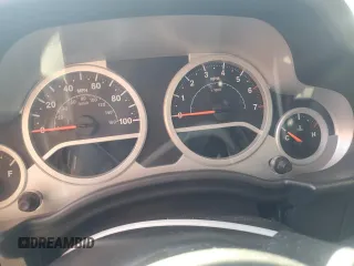 2010 Jeep Wrangler Sahara с VIN 1J4GA5D16AL225139, выставлен на аукционе Copart как лот 77114204 с пробегом Не указан миль и Списание • Salvage title. История ставок и продаж доступна на DreamBid. Изображение 9.
