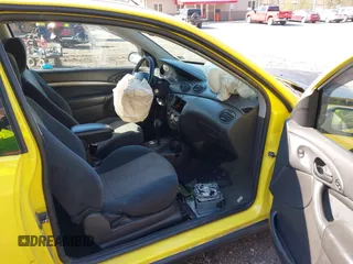 2001 Ford Focus ZX3 с VIN 3FAFP31371R244235, выставлен на аукционе IAAI как лот 42001718 с пробегом 147 016 миль миль и . История ставок и продаж доступна на DreamBid. Изображение 5.
