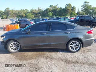 2020 Ford Fusion SE with VIN 3FA6P0HDXLR263572, listed as a IAAI auction lot 41989167 with 42,522 mi miles. Bid and sale history available at carsss.com. Image 15.