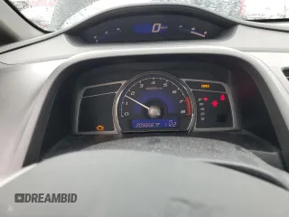 2010 Acura CSX Technology z VIN 2HHFD5F79AH200188, wystawiony jako Copart lot #47055665 z przebiegiem 209 868 mil mil oraz Szkody całkowita. Historia ofert i sprzedaży dostępna na DreamBid. Obrazek 9.