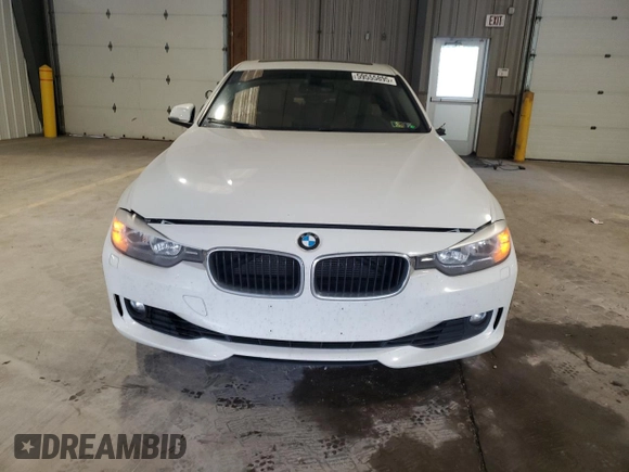 2014 BMW 3 Series 328i xDrive with VIN WBA3B5G56ENS11491, listed as a Copart auction lot 59555895 with 87,588 mi miles and Salvage title. Bid and sale history available at DreamBid. Image 5.