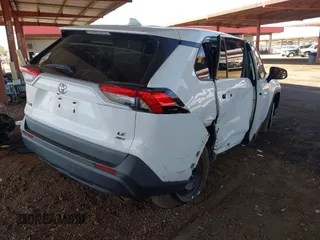 2022 Toyota RAV4 LE with VIN 2T3F1RFV4NW305258, listed as a IAAI auction lot 41632800 with 45,981 mi miles. Bid and sale history available at carsss.com. Image 4.