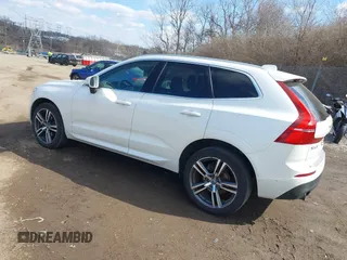 2019 Volvo XC60 Momentum with VIN LYV102RK9KB206928, listed as a IAAI auction lot 41673598 with 25,512 mi miles and . Bid and sale history available at DreamBid. Image 3.