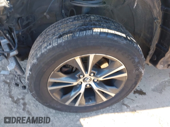 2019 Toyota Highlander LE with VIN 5TDBZRFH0KS964145, listed as a IAAI auction lot 41390943 with 127,163 mi miles and . Bid and sale history available at DreamBid. Image 12.